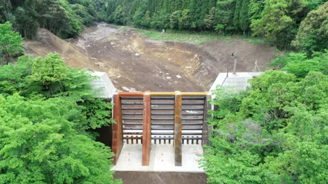 平成30年度防災火砂第2-1号 巣之浦川砂防えん堤工事 の現場写真