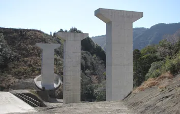 東九州道(清武~北郷)北河内二号橋下部工(P4,P6)工事 の現場写真