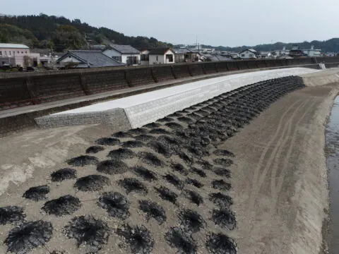 大淀川高岡地区掘削護岸(その2)工事 の現場写真