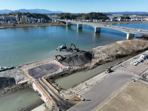 大淀川鶴島地区河道掘削（その６）工事 の現場写真