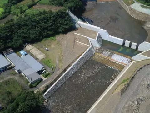 蒲牟田砂防堰堤右岸その他工事 の現場写真