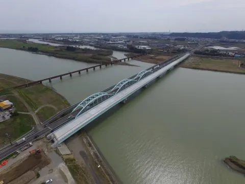 宮崎10号日向大橋床版(A1~P5)工事 の現場写真